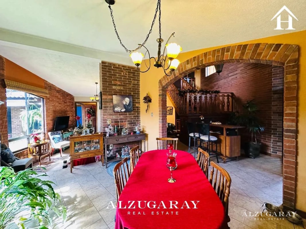 CASA AMPLIA C/JARDIN Y PÉRGOLA 5 HAB. / SECTOR B1 SAN CRISTOBAL - 14
