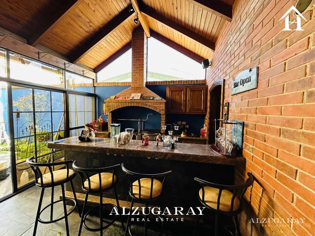 CASA AMPLIA C/JARDIN Y PÉRGOLA 5 HAB. / SECTOR B1 SAN CRISTOBAL - 13