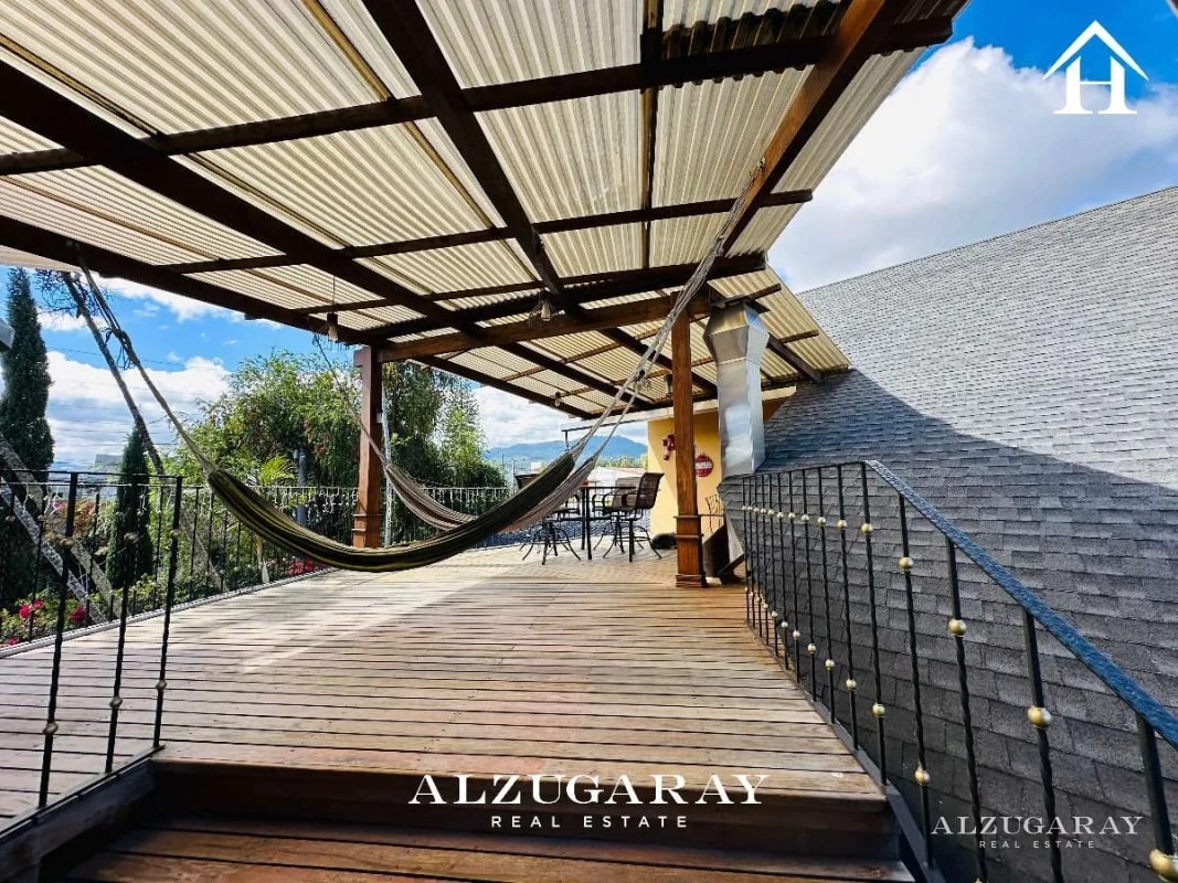 CASA AMPLIA C/JARDIN Y PÉRGOLA 5 HAB. / SECTOR B1 SAN CRISTOBAL - 10