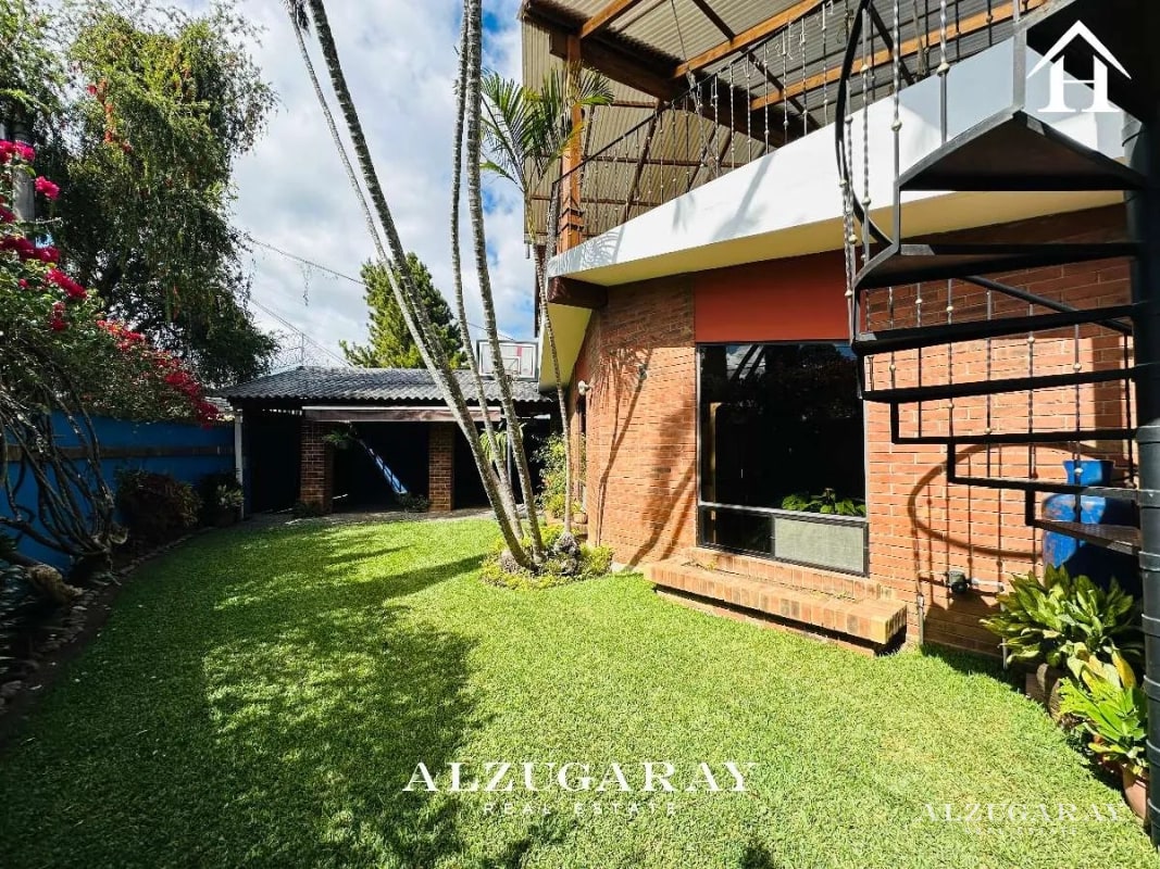 CASA AMPLIA C/JARDIN Y PÉRGOLA 5 HAB. / SECTOR B1 SAN CRISTOBAL - 3