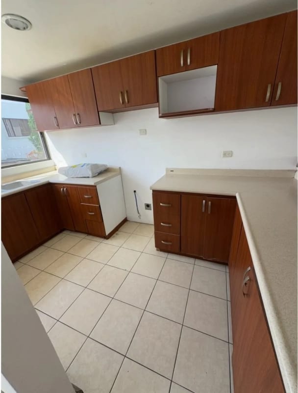 Rento Casa en Condominio San Mateo, Boulevard Acatan zona 16 — Casa en Alquiler en Zona 16, Guatemala, Ciudad — foto 7 de 14