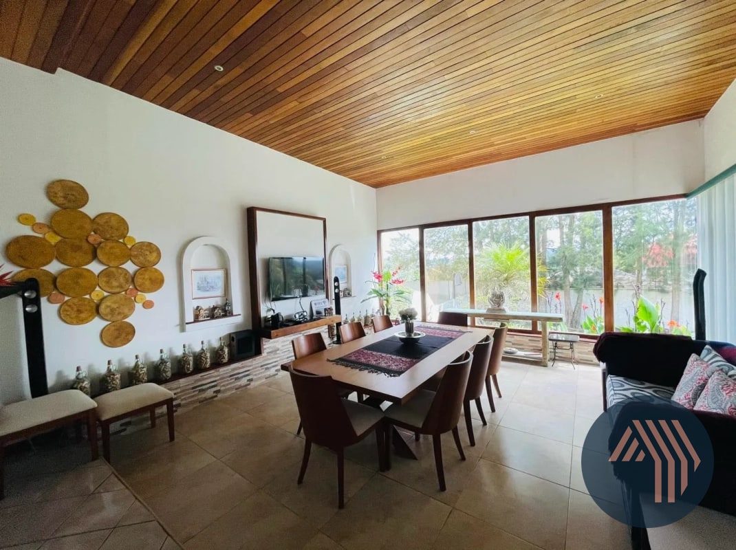 VENTA DE AMPLIA CASA - COLINAS DE ANDALUCÍA, KM 16.5 CES - 4