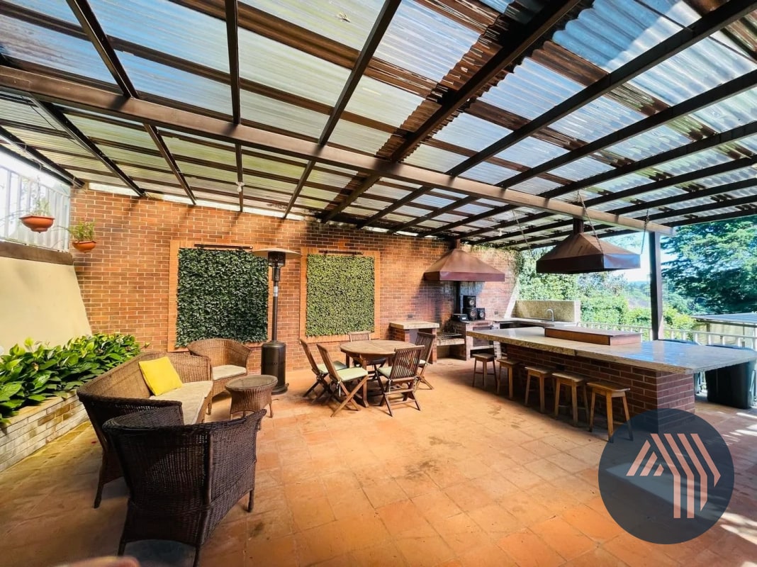 VENTA DE AMPLIA CASA - LOMAS DE SAN RAFAEL, KM 16 CES - 3