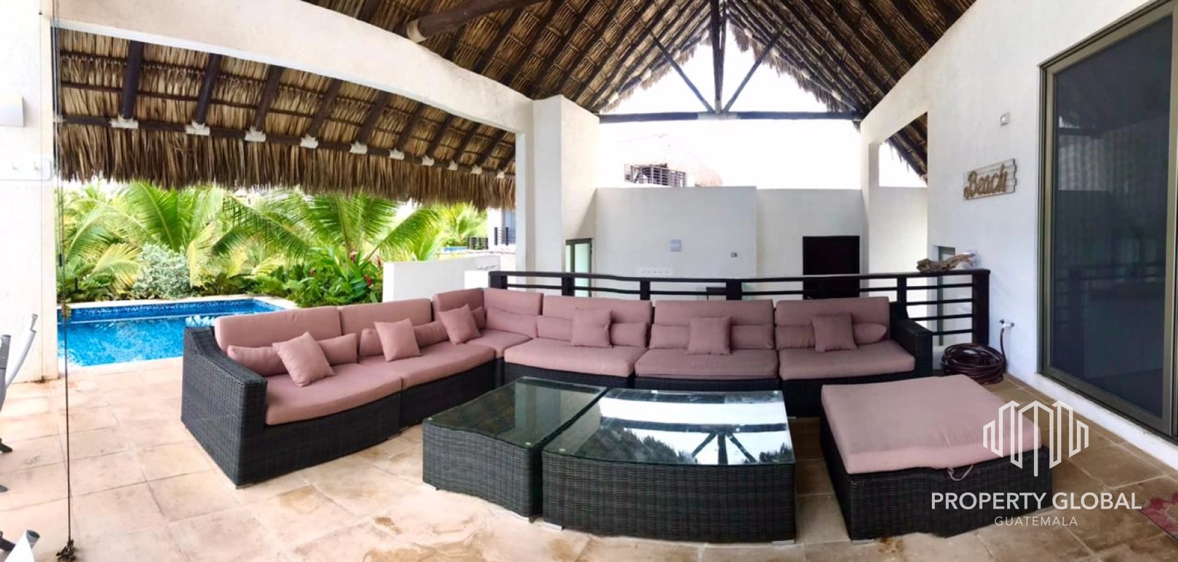 Villa residencial enfrente al mar 4 dormitorios en venta en exclusivo condominio en Monterrico - 12