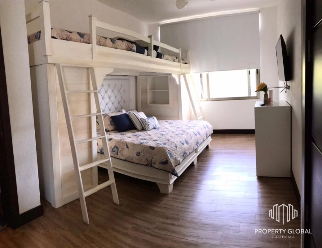 Villa residencial enfrente al mar 4 dormitorios en venta en exclusivo condominio en Monterrico - 5