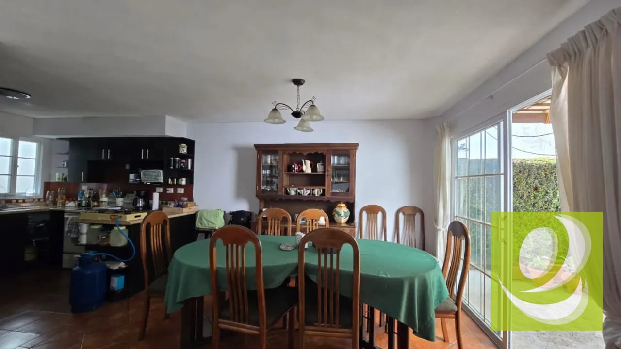 EN VENTA CASA EN JARDINES DE ARRAZOLA CERCA DE LA U — Casa en Venta en San José Pinula, Guatemala, Ciudad — foto 3 de 9