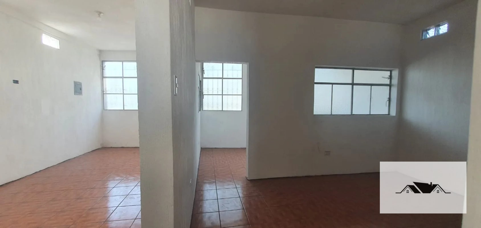 En Renta Bonita Casa Zona 12 sobre Calzada Aguilar Batres con muy buena ubicación — Casa en Alquiler en Zona 12, Guatemala, Ciudad — foto 14 de 17