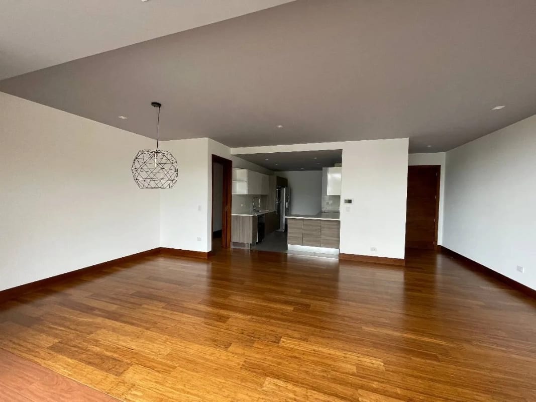 Apartamento Renta Zona 15 VH2, Edificio Boutique, de 3 Dormitorios y Dormitorio de Servicio — Apartamento en Alquiler en Zona 15, Guatemala, Ciudad — foto 5 de 10