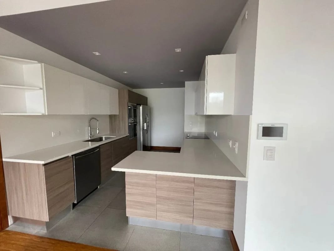 Apartamento Renta Zona 15 VH2, Edificio Boutique, de 3 Dormitorios y Dormitorio de Servicio — Apartamento en Alquiler en Zona 15, Guatemala, Ciudad — foto 4 de 10