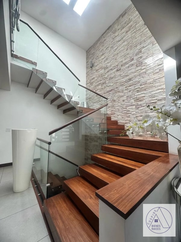 Carr. Salvador km 15 se vende preciosa casa en Condominio Las Camelias - Condado Concepción - 10