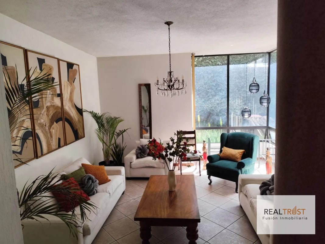 CASA EN VENTA LAS CHARCAS ZONA 11 - 1