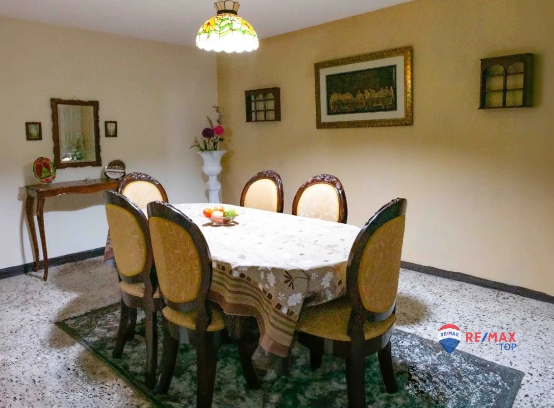 CASA EN COND. LA MONTAÑA, ZONA 16 - 8