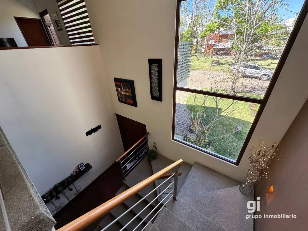 Linda casa en venta en condominio exclusivo de zona 16 - 11