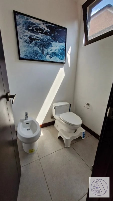 Bella Residencia en Venta Carr. Salvador km 15 Residencias Concepción km 15.5 - 6