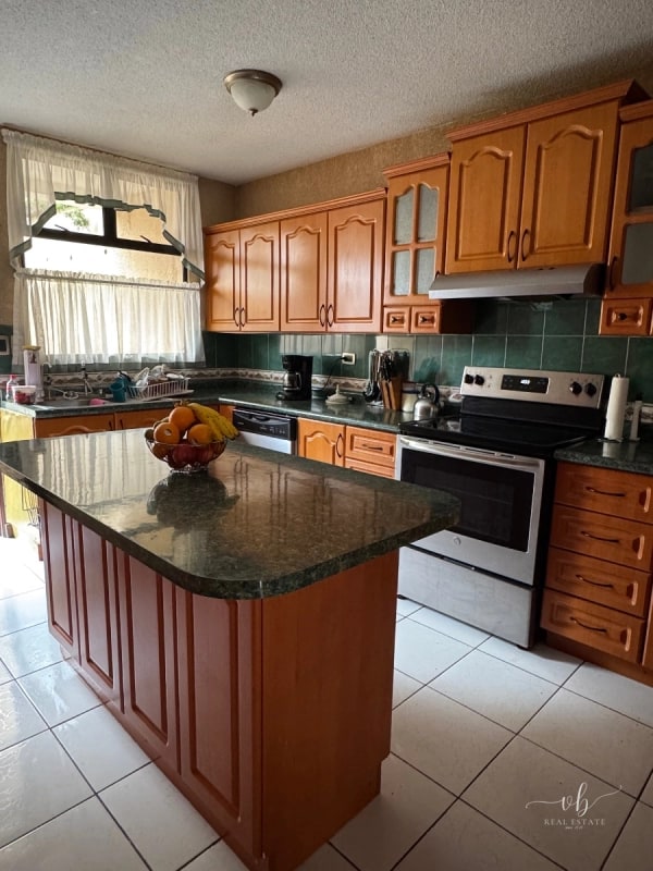 Casa en venta - Montebello 2 - CAES km 9.5 - 7