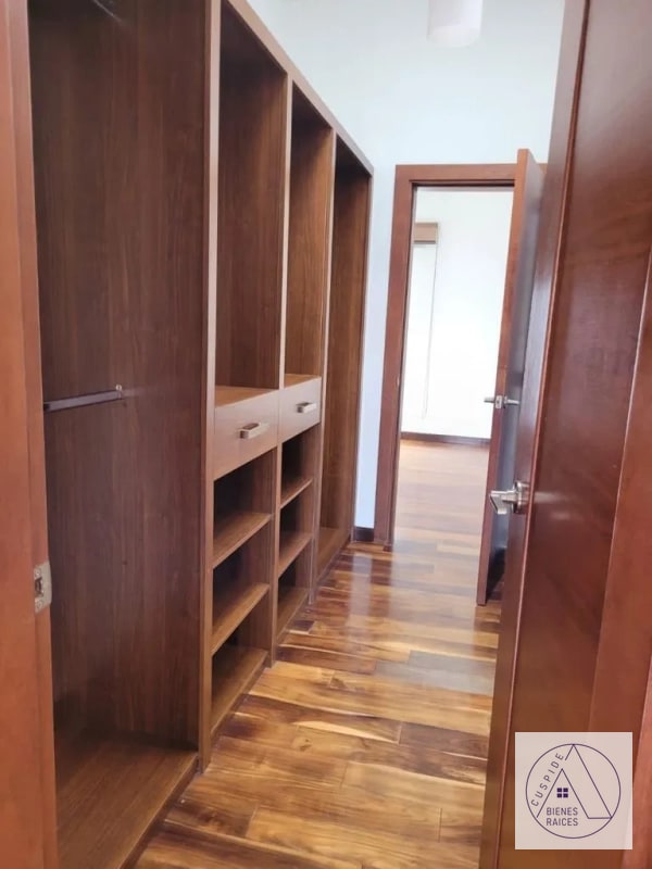 Zona 16 Las Cumbres Bella Residencia en Venta con ganas de hacer negocio. - 7