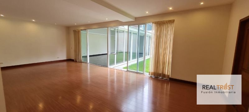 VENDO CASA EN PORTAL DEL BOSQUE KM. 22 CARRETERA AL SALVADOR - 7