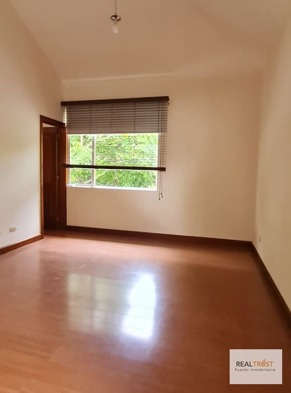 VENDO CASA EN PORTAL DEL BOSQUE KM. 22 CARRETERA AL SALVADOR - 11