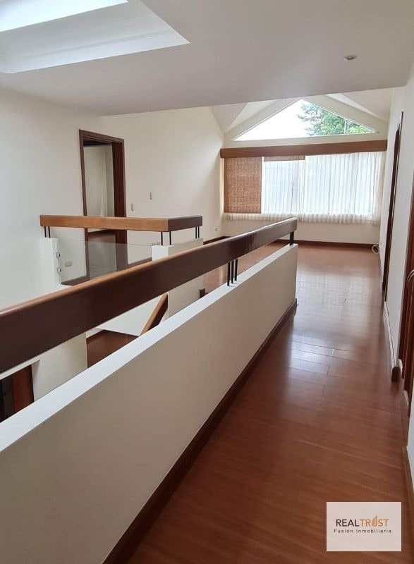 VENDO CASA EN PORTAL DEL BOSQUE KM. 22 CARRETERA AL SALVADOR - 13