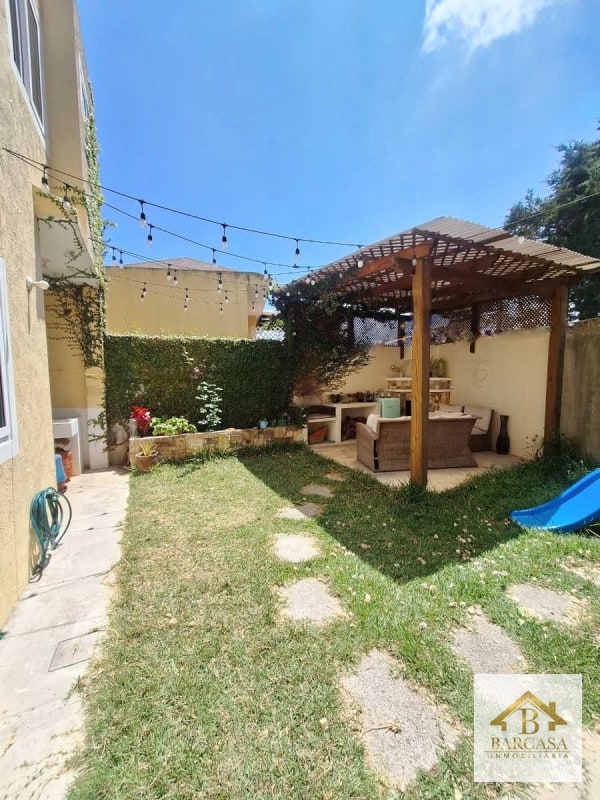 Se vende casa de esquina km 16.5 entrada por Olmeca, Carretera al Salvador - 10