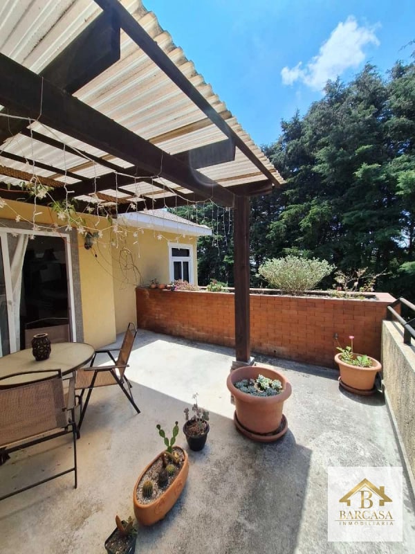 Se vende casa de esquina km 16.5 entrada por Olmeca, Carretera al Salvador - 5