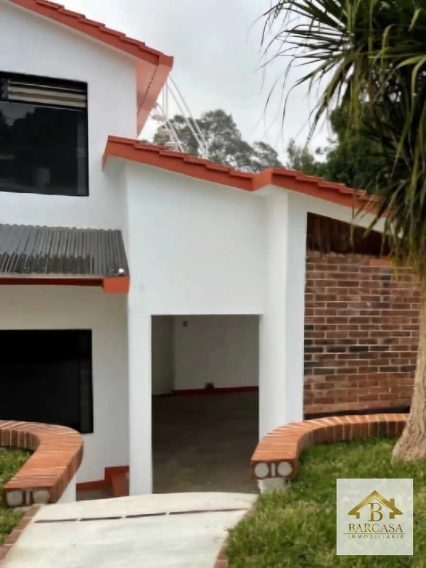 Se vende Casa amplia en Manantiales km 19 carretera a San José Pinula, Carretera al Salvador. - 7