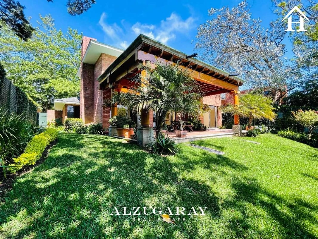 CASA C / JARDÍN Y PÉRGOLA - 3 HAB./ LAS ROTONDAS CAES — Casa en Venta en Carretera a El Salvador, Guatemala, Ciudad — foto 1 de 17