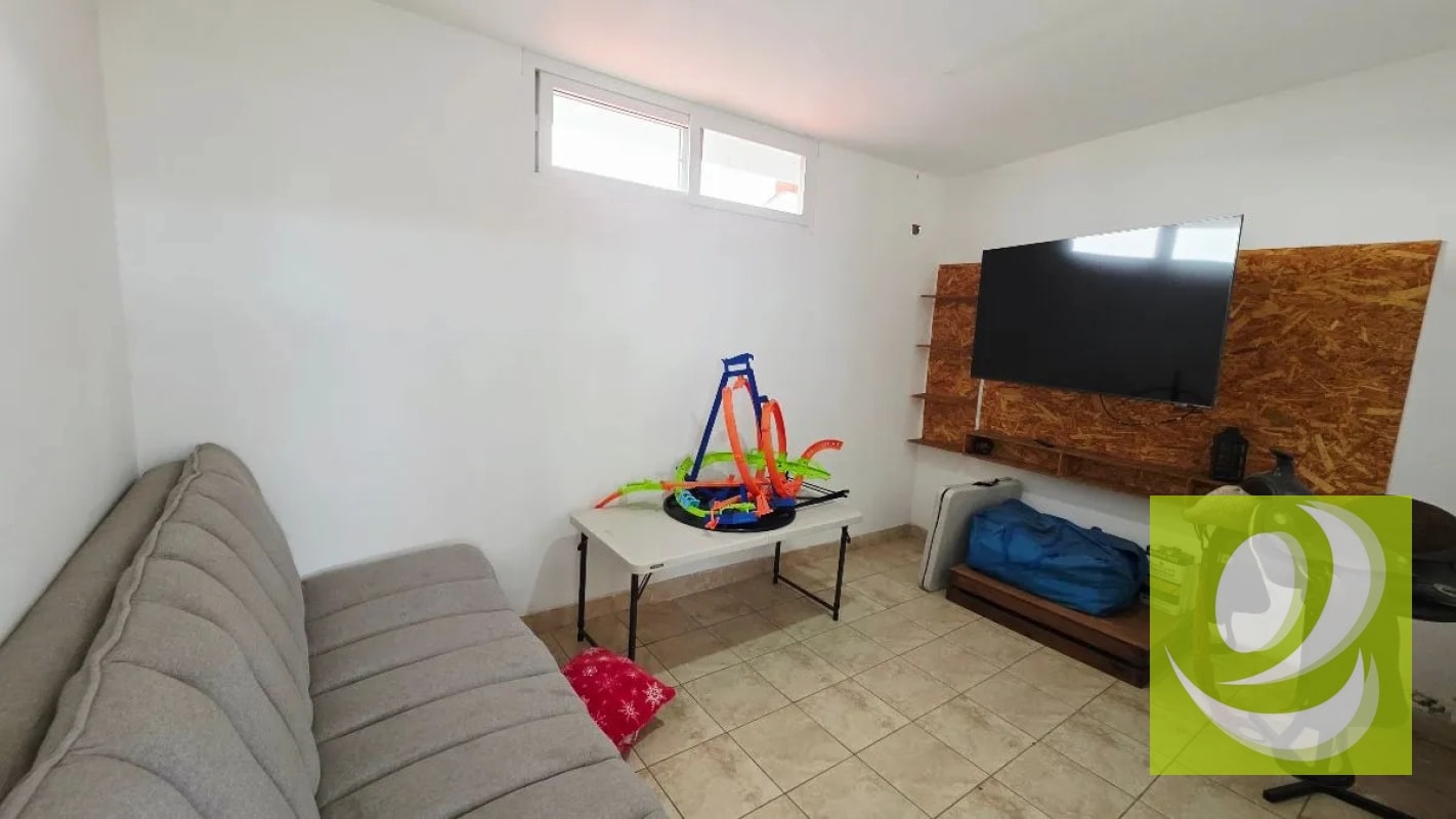 AMPLIA CASA EN VENTA EN SECTOR B4 SAN CRISTOBAL I - 2