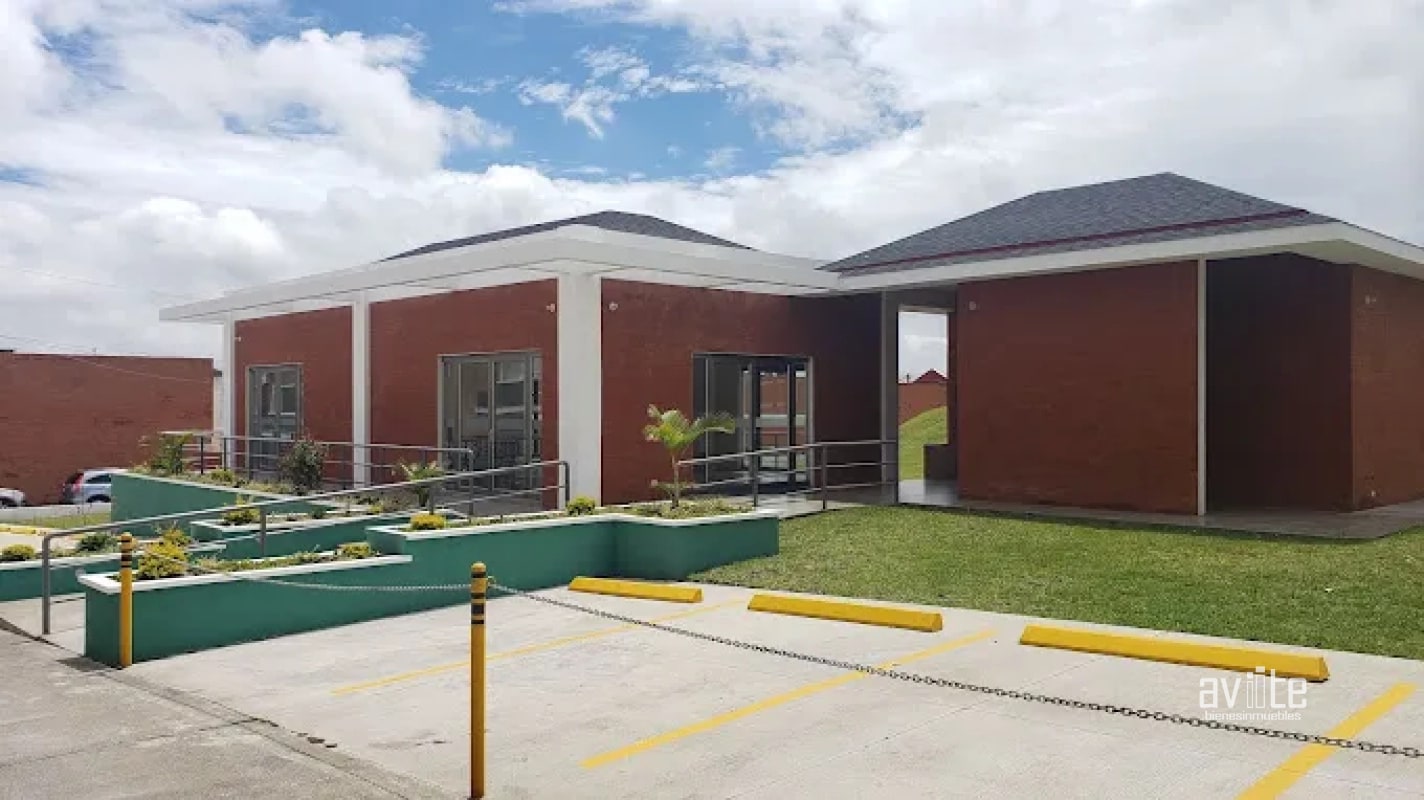 Cañadas del Naranjo, zona 4 de Mixco. Casa en venta Q1,900,000 — Casa en Venta en Montserrat II, Zona 4 Mixco, Guatemala, Ciudad — foto 4 de 15
