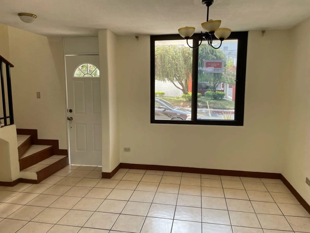 CASA EN VENTA En CASA GRANDE Km. 10 RUTA AL ATLANTICO — Casa en Venta en Carretera al Atlántico, Guatemala, Ciudad — foto 9 de 17