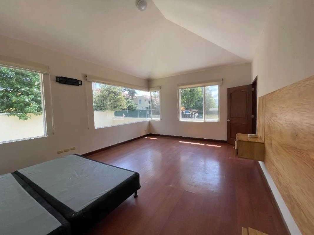 CASA T. HOUSE C/JARDIN Y PERGOLA - 3 HAB/ PORTAL DEL BOSQUE, K. 22.3 - 2