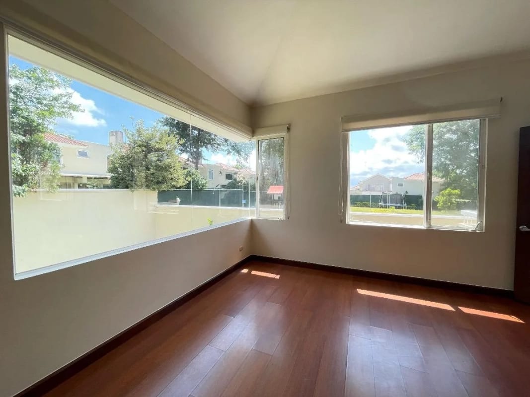 CASA T. HOUSE C/JARDIN Y PERGOLA - 3 HAB/ PORTAL DEL BOSQUE, K. 22.3 - 3