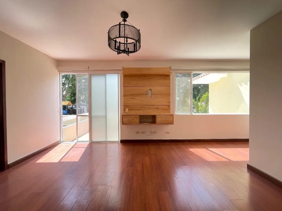 CASA T. HOUSE C/JARDIN Y PERGOLA - 3 HAB/ PORTAL DEL BOSQUE, K. 22.3 - 4
