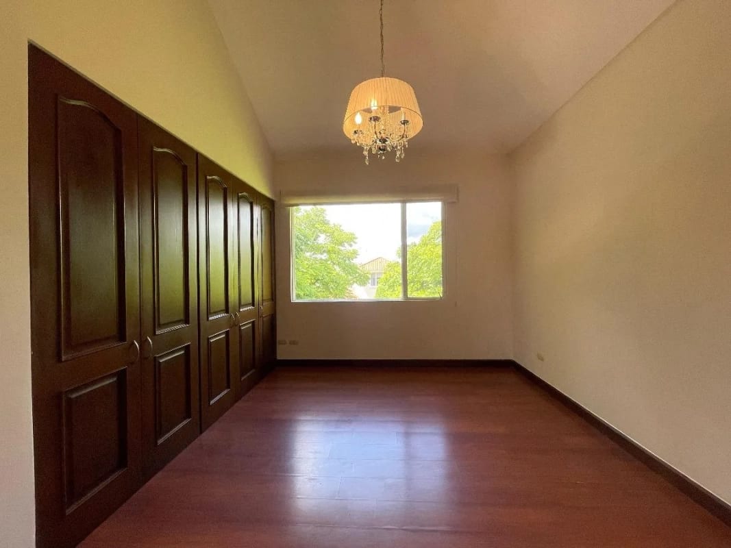 CASA T. HOUSE C/JARDIN Y PERGOLA - 3 HAB/ PORTAL DEL BOSQUE, K. 22.3 - 6