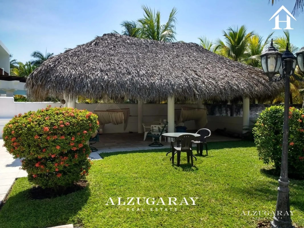 CASA AMUEBLADA FRENTE AL MAR - 5 HAB. / CONDOMINIO CHULAMAR - 4
