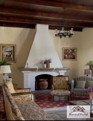 Casa en Antigua Guatemala — Casa en Venta en Dentro del Casco, Antigua, Sacatepéquez — miniatura 2 de 5