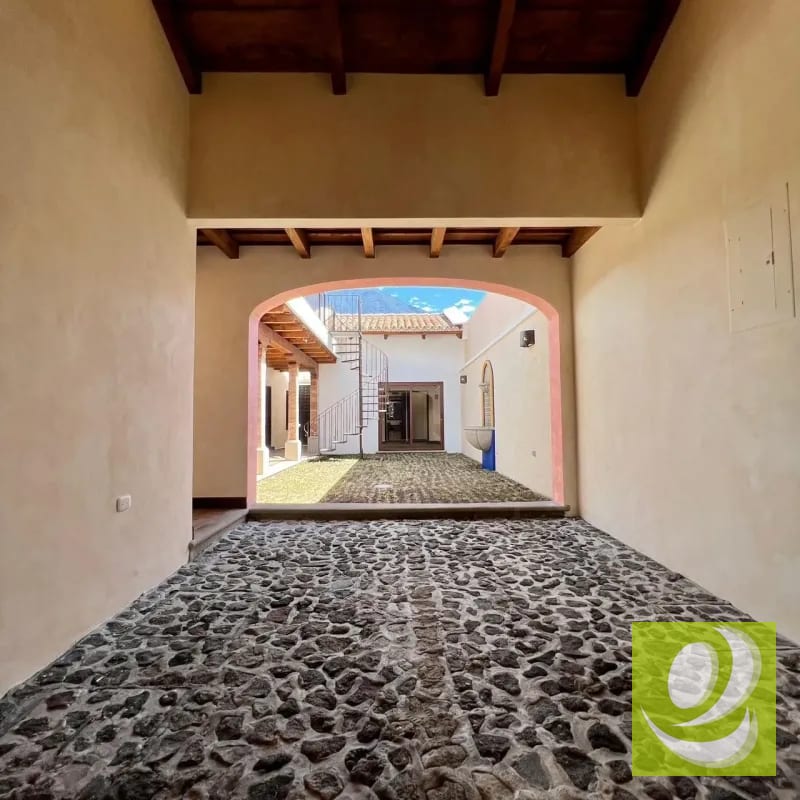Vendo Casa Nueva Tipo Colonial en Antigua Guatemala — Casa en Venta en Alotenango, Sacatepéquez — foto 1 de 6