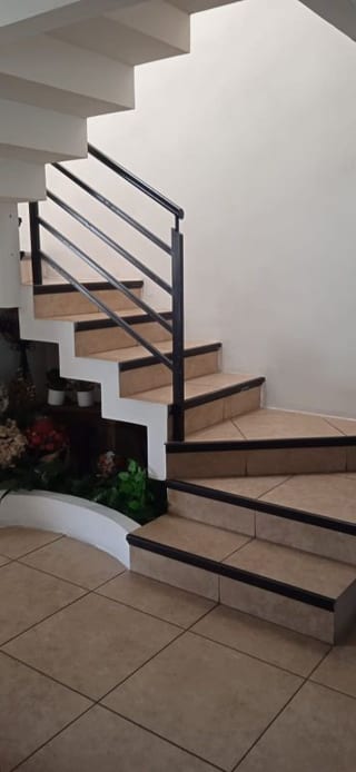 BONITA CASA EN VENTA KM 19.5 SAN JOSÉ PINULA — Casa en Venta en San José Pinula, Carretera a El Salvador, Guatemala, Ciudad — miniatura 2 de 11
