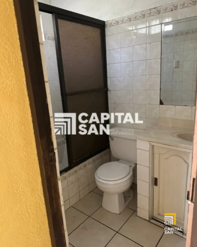 Casa en venta en San Cristóbal col Panorama de 6 habitaciones amplio jardín y apartamento independiente — Casa en Venta en *Otro / No especificar, Zona 8 Mixco, Guatemala, Ciudad — foto 7 de 11