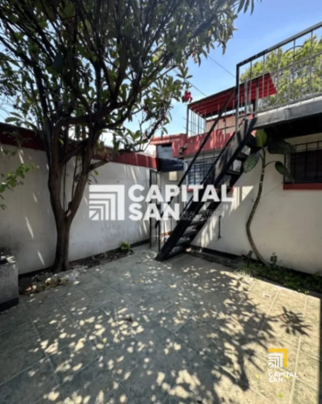 Casa en venta en San Cristóbal col Panorama de 6 habitaciones amplio jardín y apartamento independiente — Casa en Venta en *Otro / No especificar, Zona 8 Mixco, Guatemala, Ciudad — foto 2 de 11