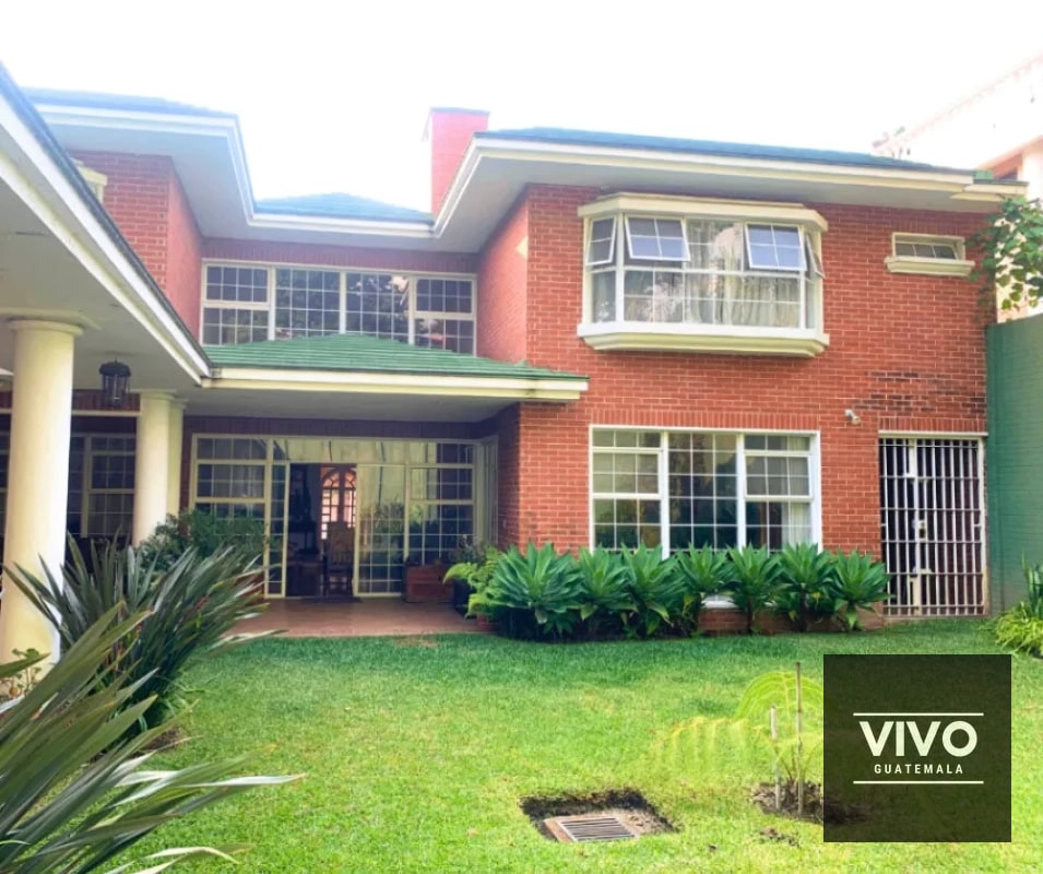 Casa en Venta Las Jacarandas de Cayala zona 16 Ciudad Guatemala - 1