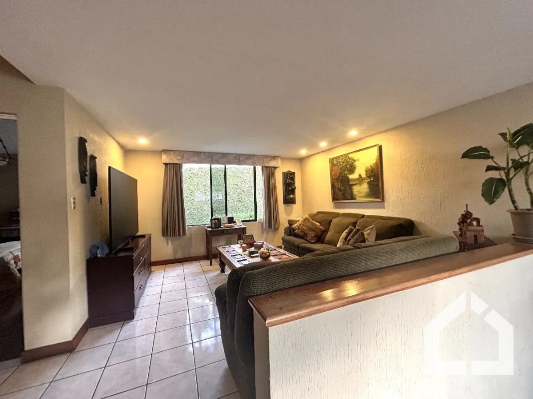 Casa en venta, Condominio La Laguna, Colonia Santa Rosalía, CAES - 13