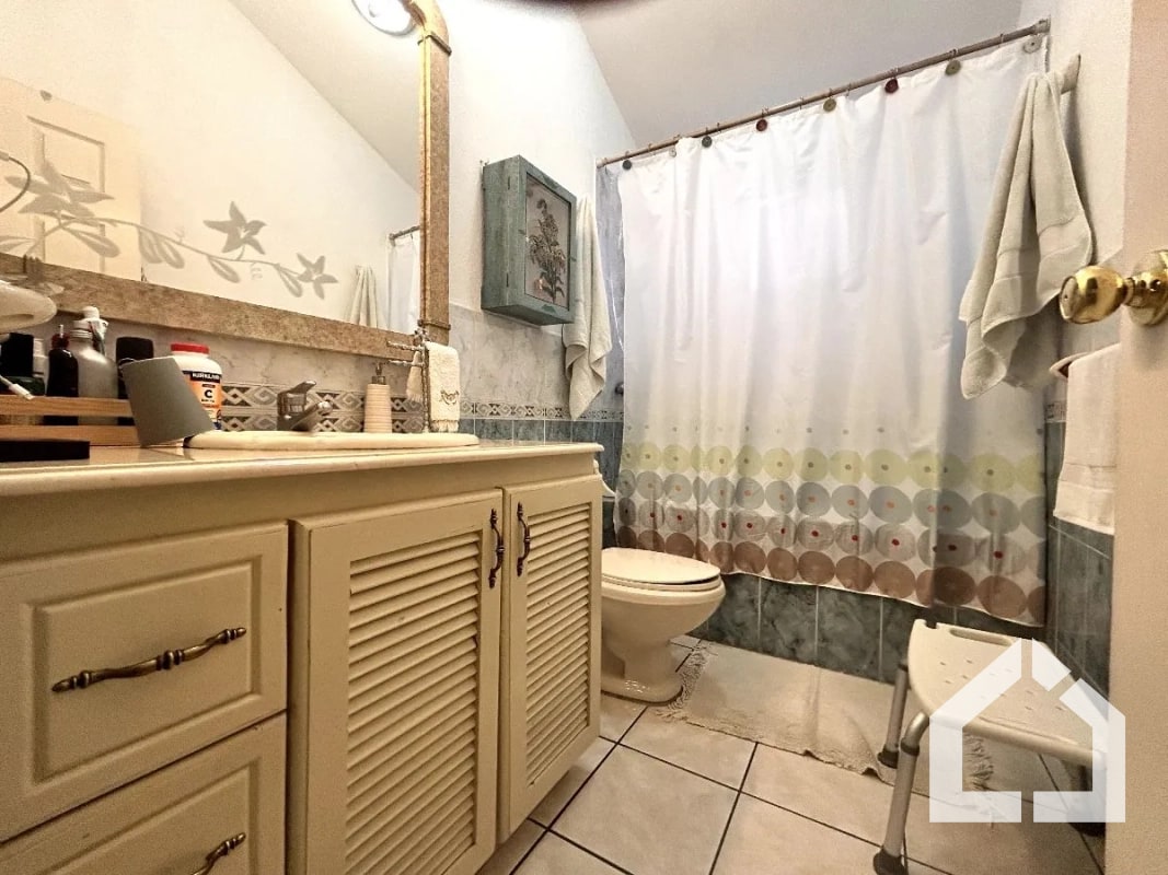 Casa en venta, Condominio La Laguna, Colonia Santa Rosalía, CAES - 11
