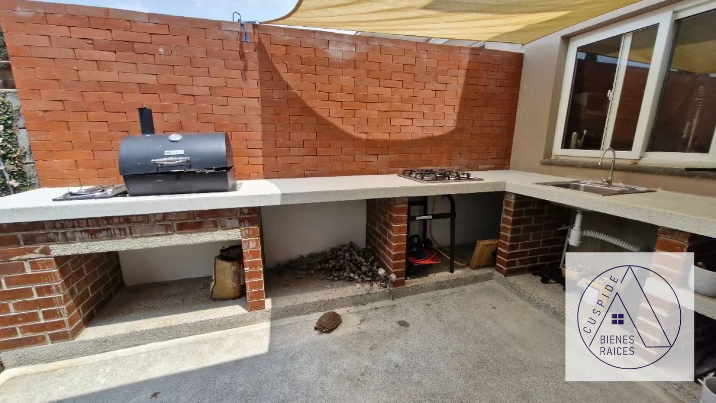La Fontana km 25 Carr. Salvador se vende Casa - 7