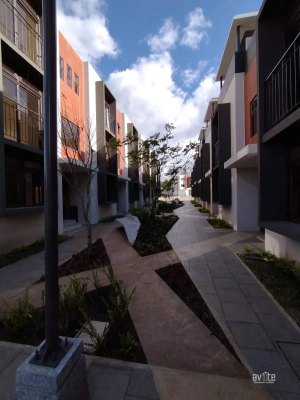CONDADO NARANJO: 4 habitaciones, 3.5 baños, 2 parqueos Q9,500 - 1