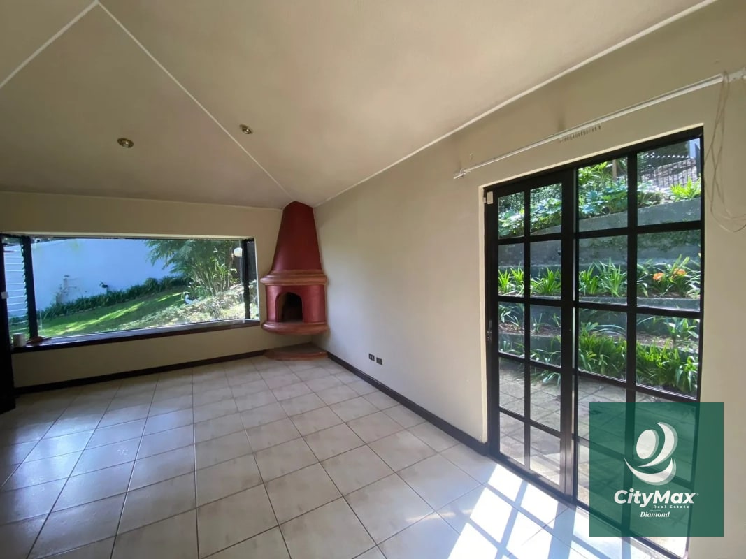 Casa en Renta fuera de condominio en Km. 18 Carretera a El Salvador. - 1