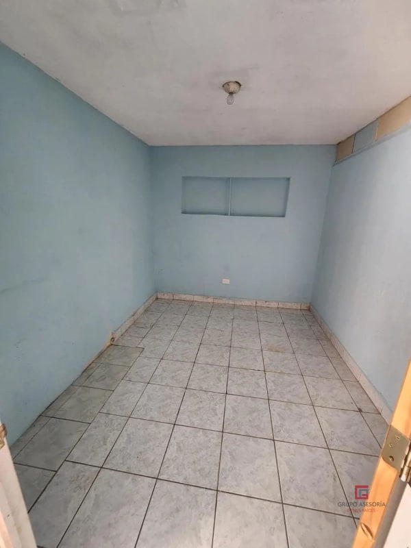 Renta de amplia casa ideal para oficina — Casa en Alquiler en Ciudad Nueva, Zona 2, Guatemala, Ciudad — foto 10 de 16