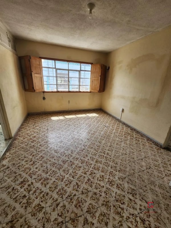 Renta de amplia casa ideal para oficina — Casa en Alquiler en Ciudad Nueva, Zona 2, Guatemala, Ciudad — foto 9 de 16