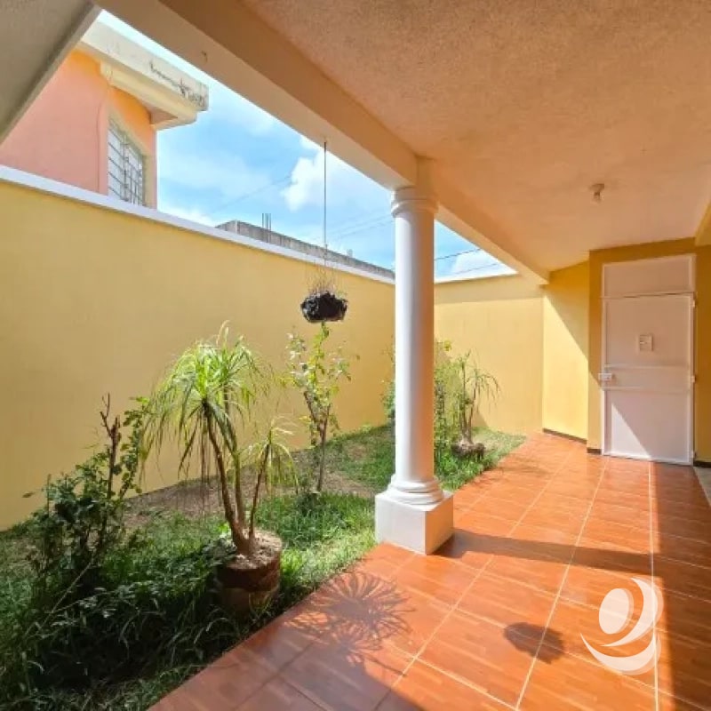 Casa en Venta Pinares de San Cristóbal, Zona 8 de Mixco - 3