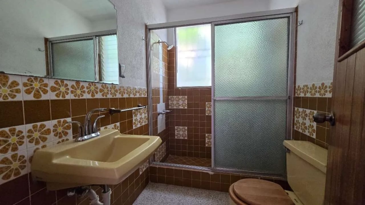 Casa en alquiler, Zona 15 VHI - 12